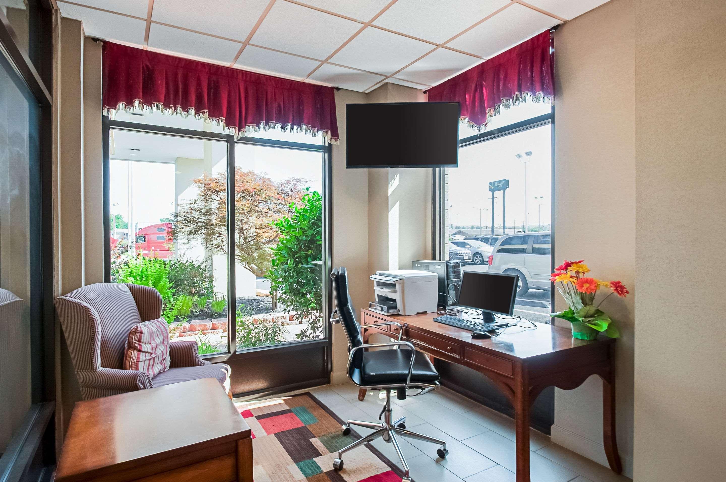 Quality Inn Near Potomac Mills Woodbridge Esterno foto